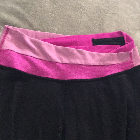 Lululemon Yoga pants! 😍 - Picture 3 of 3